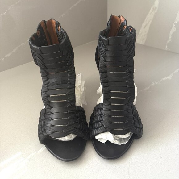 Givenchy Size 39 G Woven Nappa Black Leather Sandals Heels  Zip Open Toe + Box - Picture 3 of 15